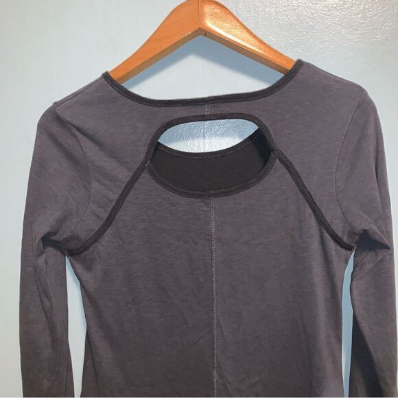 The North Face Dress Medium - Picture 6 of 6